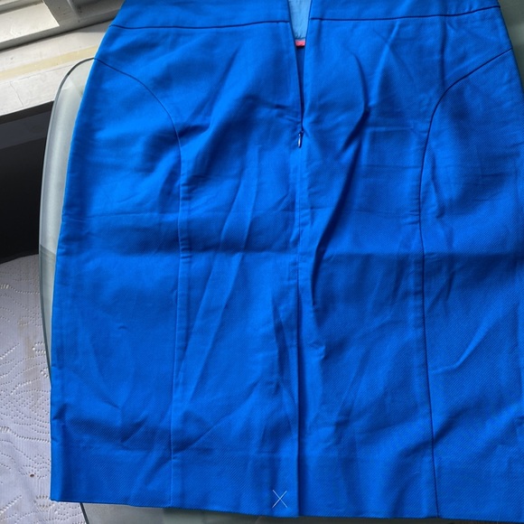 NWT Vibrant blue J Crew pencil skirt size 6 cotton with pockets and back slit - Picture 4 of 6